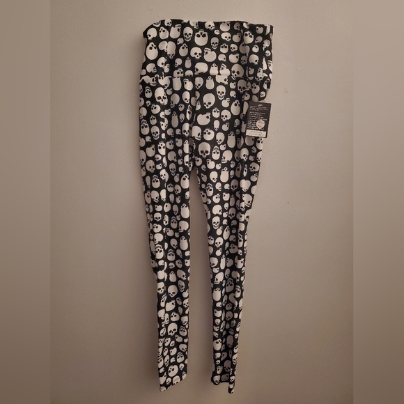 Ozzie Flow high waisted skull leggings - Picture 2 of 4